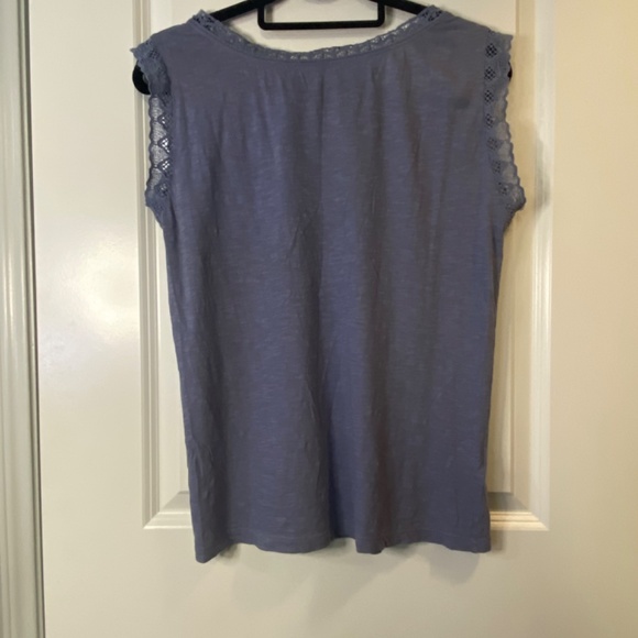 Ann Taylor Loft sleeveless top - Picture 2 of 4